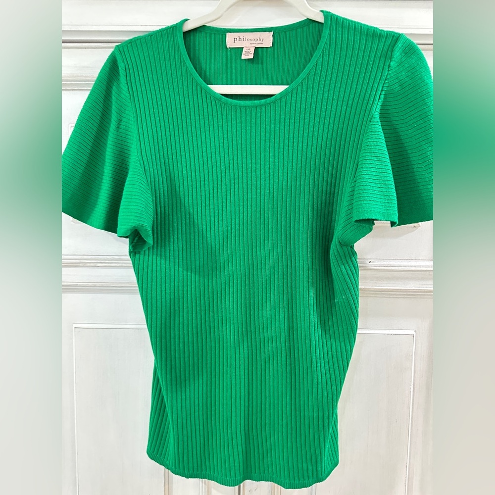 New never worn SZ L Philosophy Vibrant Green Ribbed Short Sleeve Top